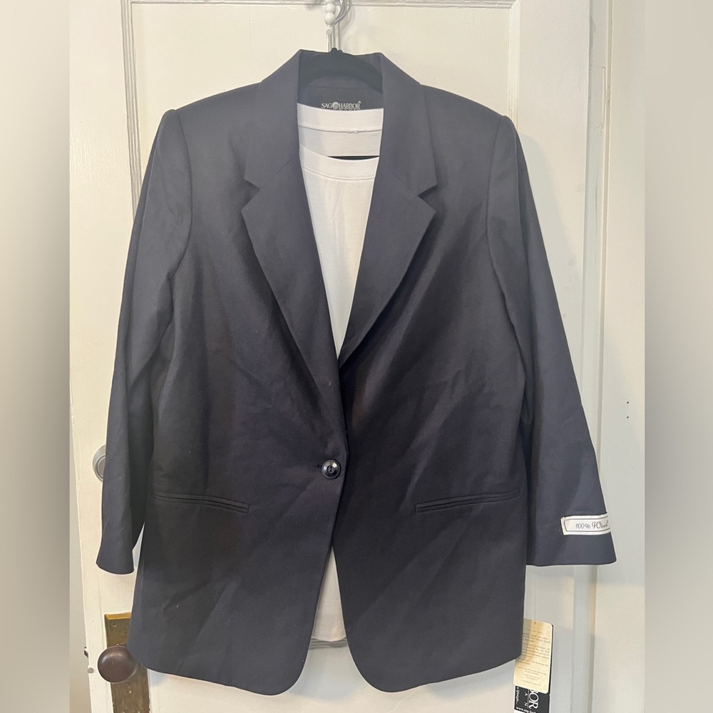 NWT VINTAGE Sag Harbor Navy 100% Wool Classic Minimalist Women Blazer size 16